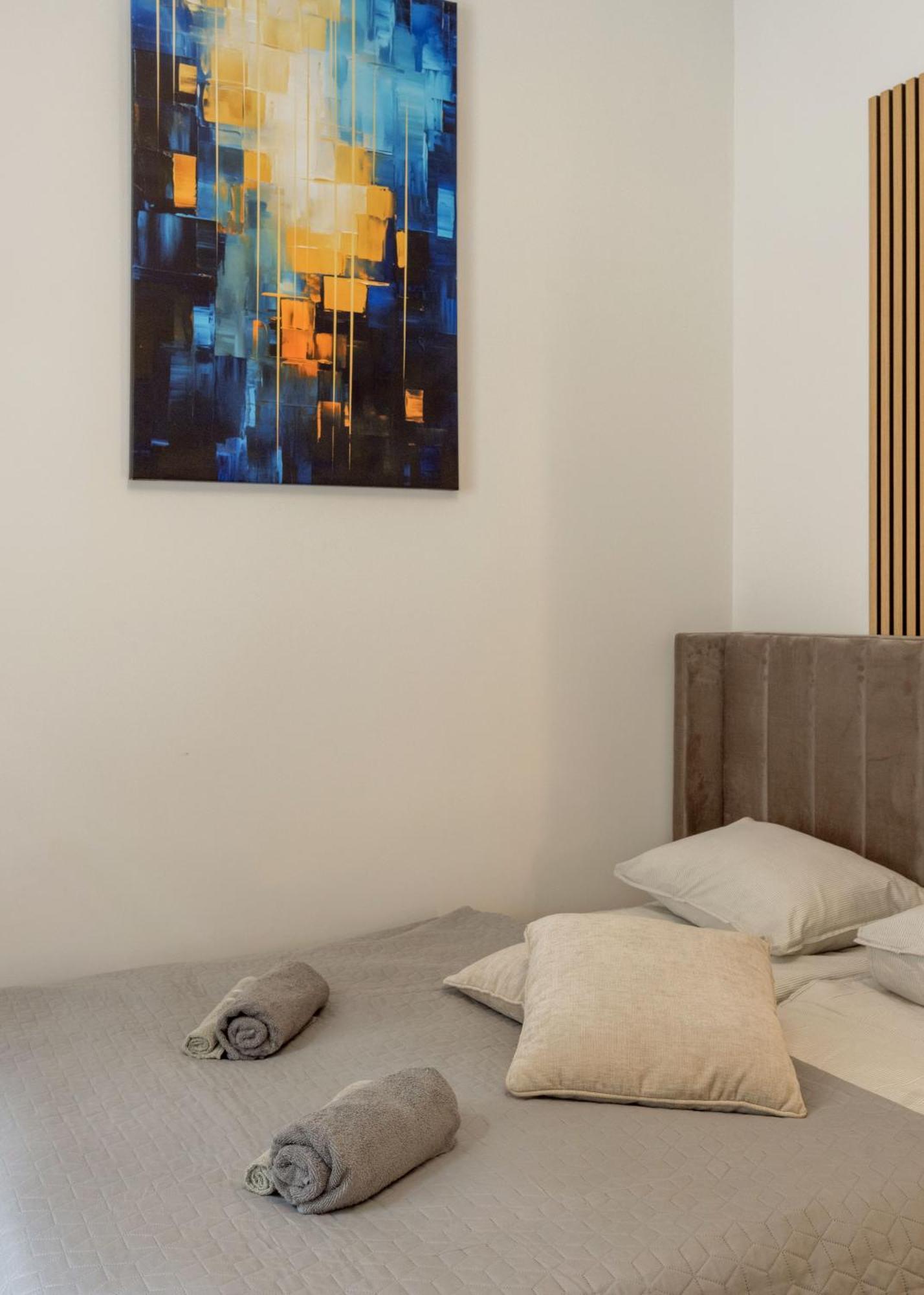 Appartamento Sleek Downtown Living Budapest Esterno foto